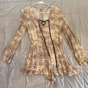 Cute comfy En Creme Romper - small
